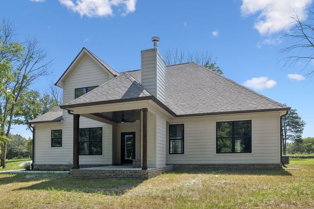 1303 Athens Rd, Lebanon, TN 37087