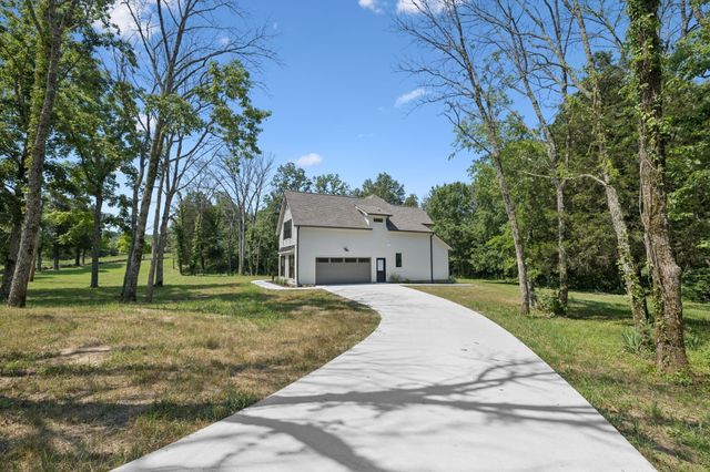 1303 Athens Rd, Lebanon, TN 37087