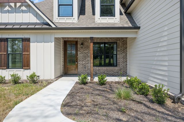 1303 Athens Rd, Lebanon, TN 37087