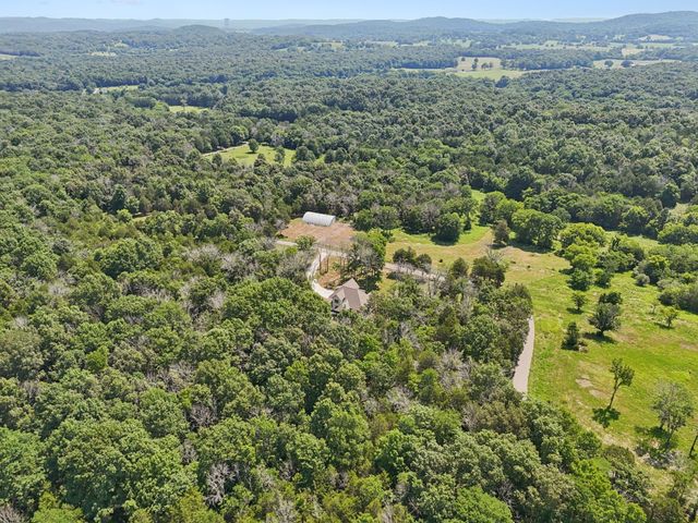 1303 Athens Rd, Lebanon, TN 37087