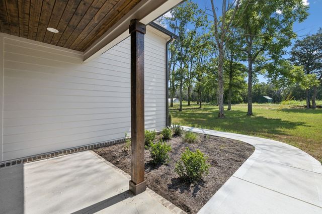 1303 Athens Rd, Lebanon, TN 37087