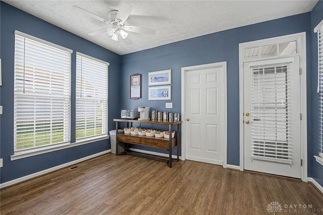 2651 Royal Gateway, Beavercreek, OH 45431