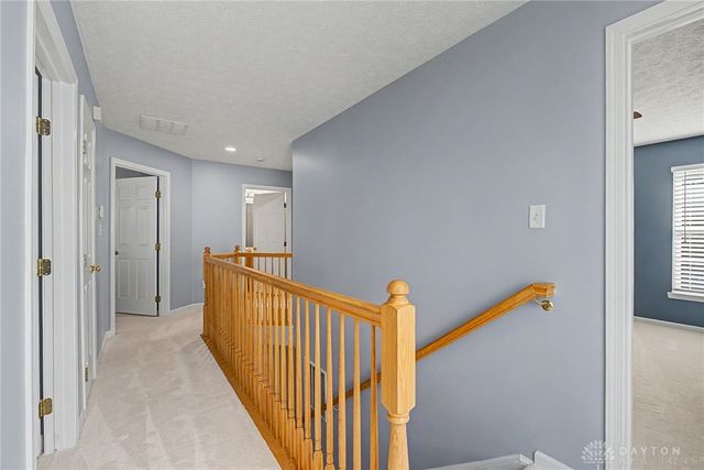 2651 Royal Gateway, Beavercreek, OH 45431