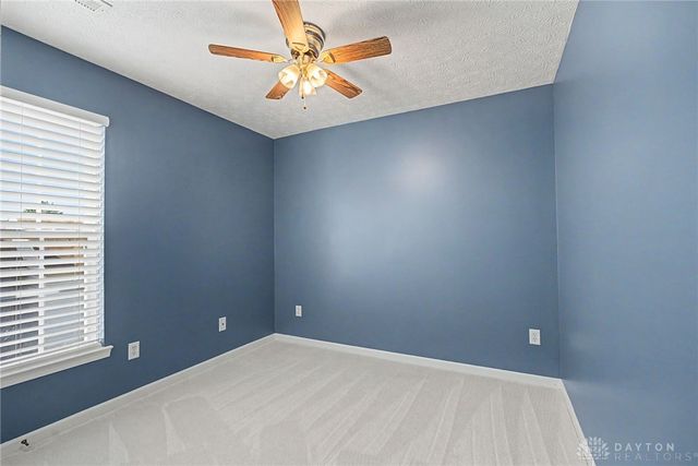2651 Royal Gateway, Beavercreek, OH 45431
