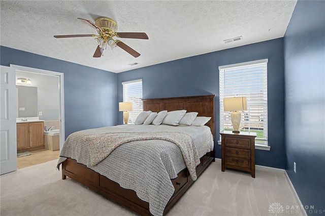 2651 Royal Gateway, Beavercreek, OH 45431