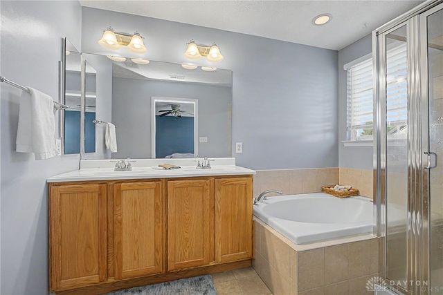 2651 Royal Gateway, Beavercreek, OH 45431