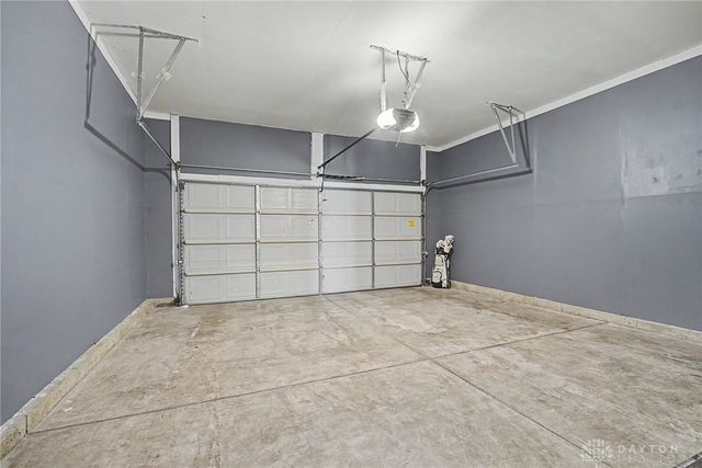 2651 Royal Gateway, Beavercreek, OH 45431