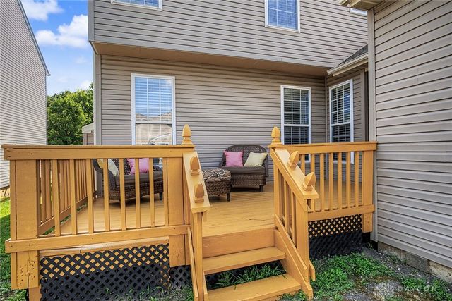 2651 Royal Gateway, Beavercreek, OH 45431