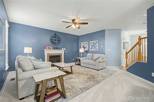 2651 Royal Gateway, Beavercreek, OH 45431