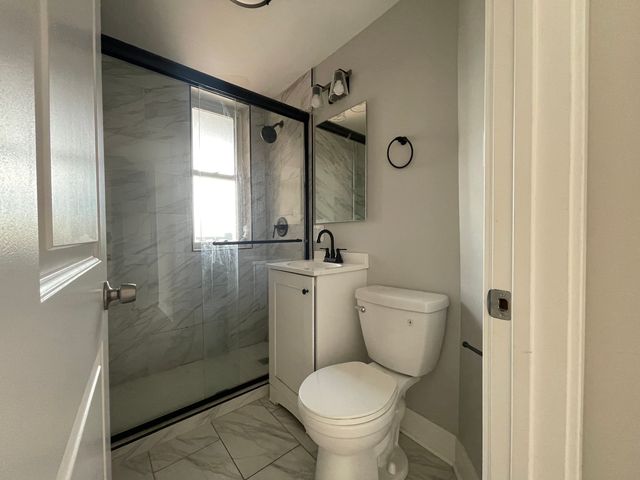 722 N AUSTIN Boulevard 3W, Oak Park, IL 60302