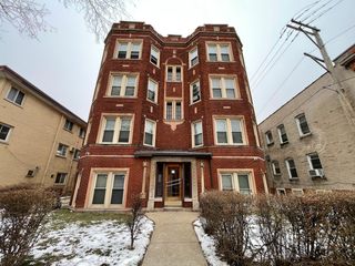 722 N AUSTIN Boulevard 3W, Oak Park, IL 60302