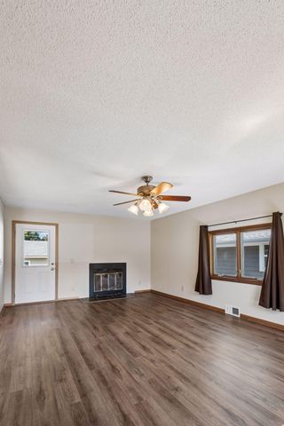 702 Madison Street S, Shakopee, MN 55379