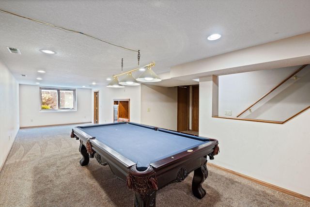 702 Madison Street S, Shakopee, MN 55379
