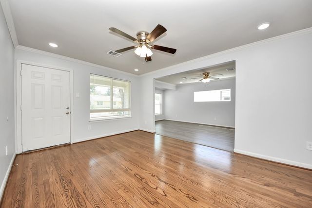 5003 Enyart Street, Houston, TX 77021