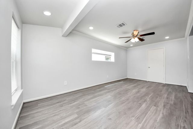 5003 Enyart Street, Houston, TX 77021