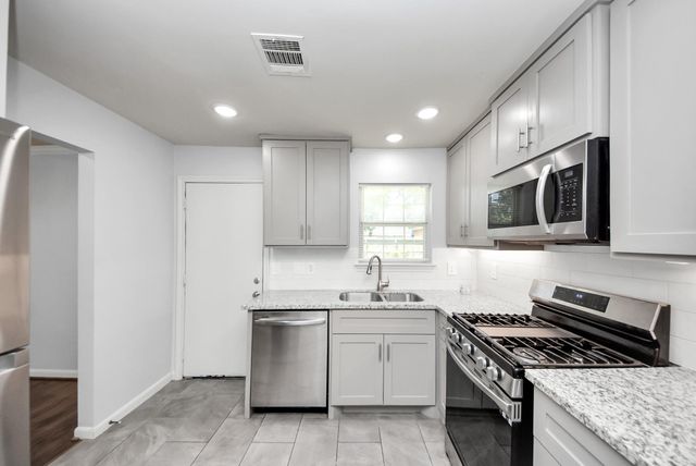 5003 Enyart Street, Houston, TX 77021