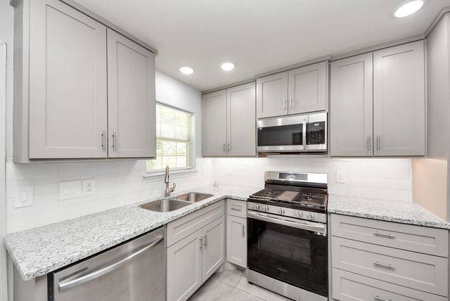 5003 Enyart Street, Houston, TX 77021