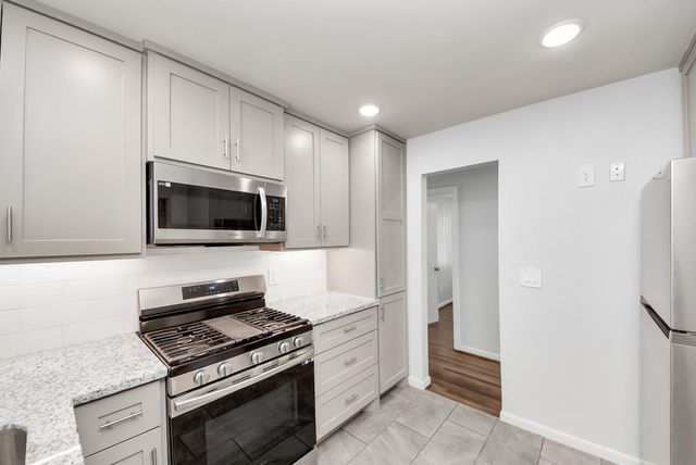 5003 Enyart Street, Houston, TX 77021