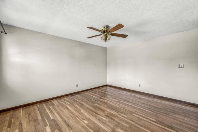 3401 Reaver Avenue, Grove City, OH 43123