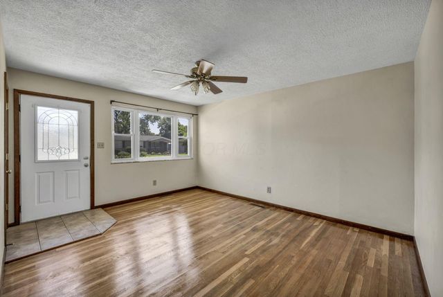 3401 Reaver Avenue, Grove City, OH 43123
