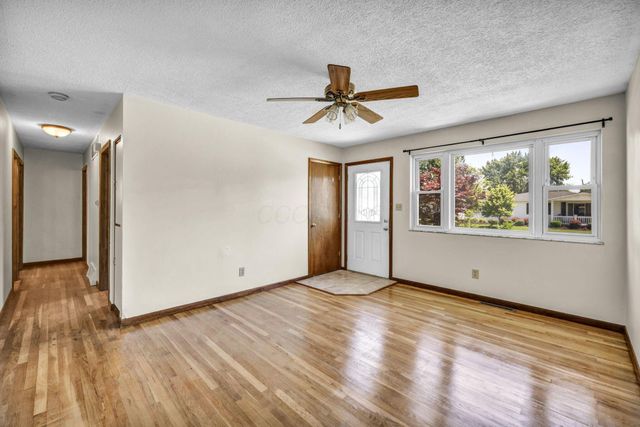 3401 Reaver Avenue, Grove City, OH 43123