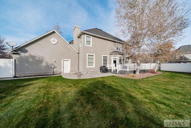 396 Cranbrook Lane, Idaho Falls, ID 83404