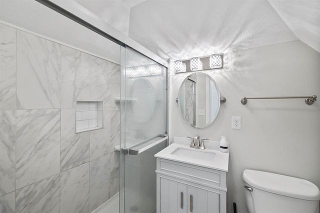 402 S 11th Street, Adel, IA 50003