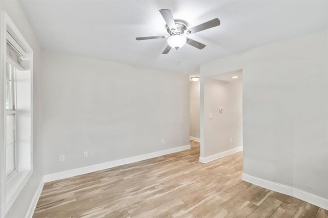 402 S 11th Street, Adel, IA 50003