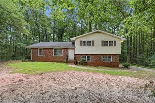 328 Fayette Villa Court, Fayetteville, GA 30214