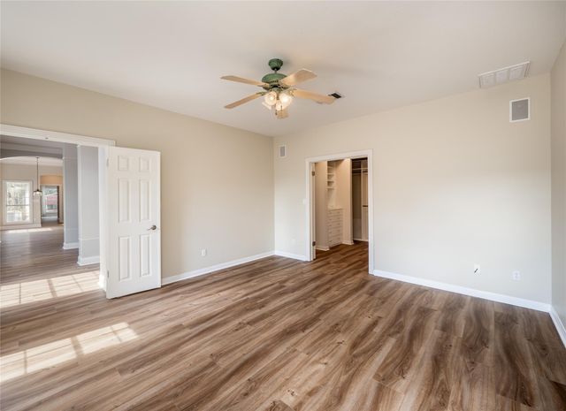 117 Vista Oaks DR, Dripping Springs, TX 78620