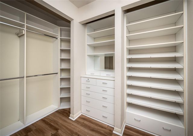 117 Vista Oaks DR, Dripping Springs, TX 78620