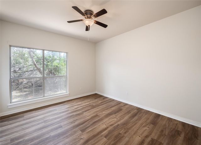 117 Vista Oaks DR, Dripping Springs, TX 78620