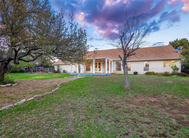 117 Vista Oaks DR, Dripping Springs, TX 78620
