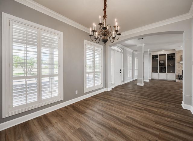 117 Vista Oaks DR, Dripping Springs, TX 78620