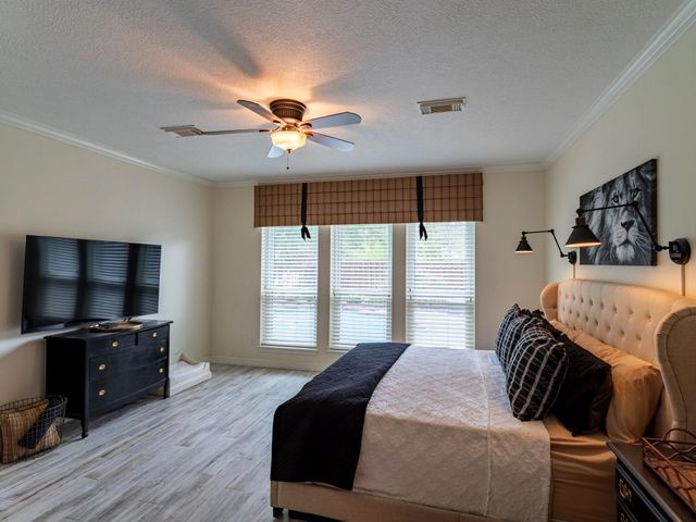 14706 Sandy Creek Drive, Houston, TX 77070