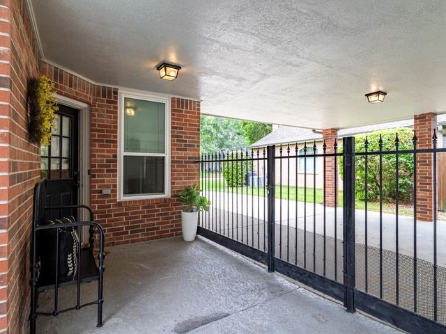 14706 Sandy Creek Drive, Houston, TX 77070