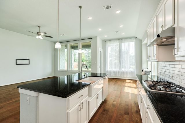 4015 Shackleton Court, Iowa Colony, TX 77583