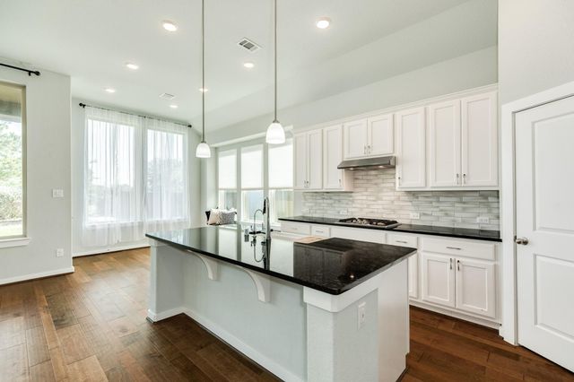 4015 Shackleton Court, Iowa Colony, TX 77583