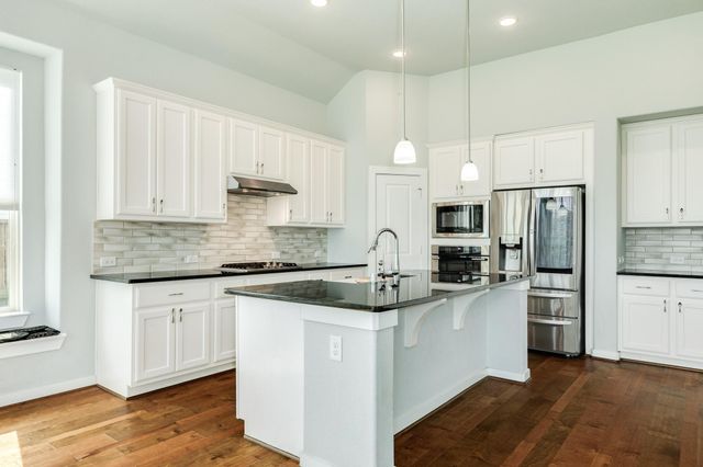 4015 Shackleton Court, Iowa Colony, TX 77583