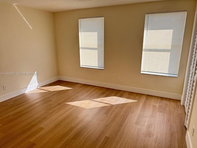 7520 W 15th Ct, Hialeah, FL 33014