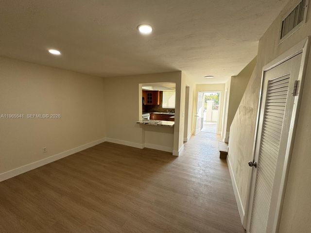 7520 W 15th Ct, Hialeah, FL 33014