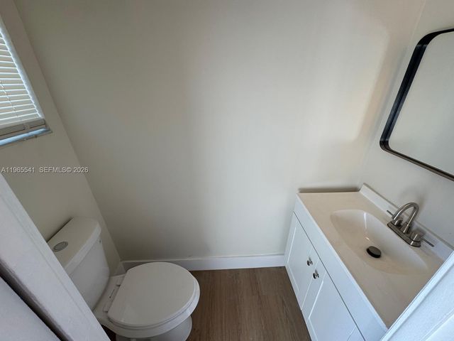 7520 W 15th Ct, Hialeah, FL 33014