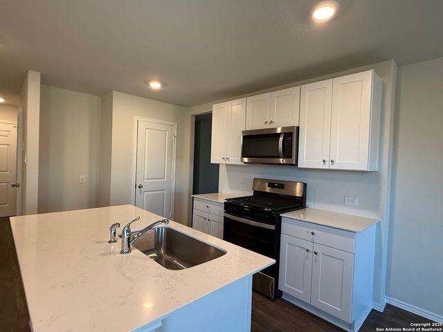 5029 Pitch Mark, San Antonio, TX 78261