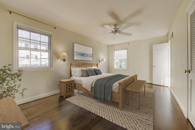 7721 MARYKNOLL AVE, Bethesda, MD 20817