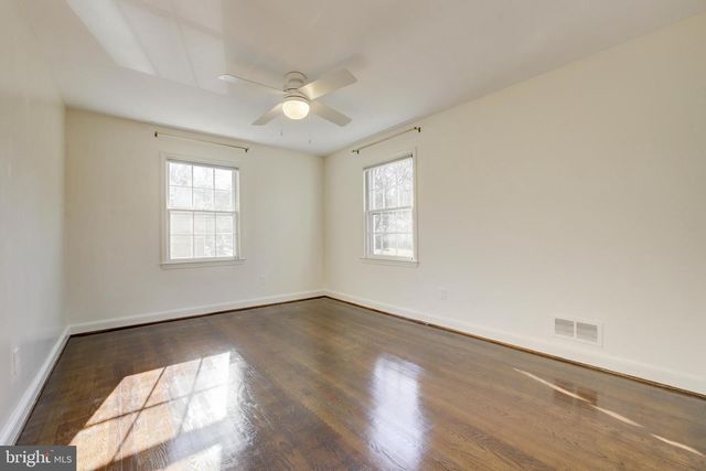 7721 MARYKNOLL AVE, Bethesda, MD 20817