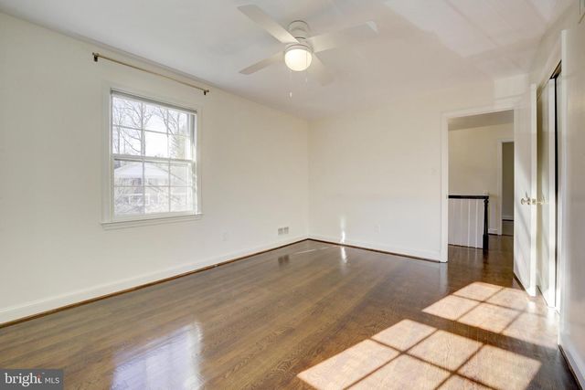 7721 MARYKNOLL AVE, Bethesda, MD 20817