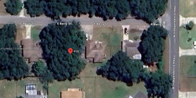 4102 E Berry St, Inverness, FL 34453