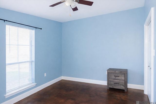 909 W Jeana Dr, Gonzales, LA 70737