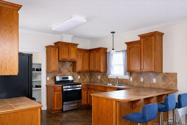 909 W Jeana Dr, Gonzales, LA 70737