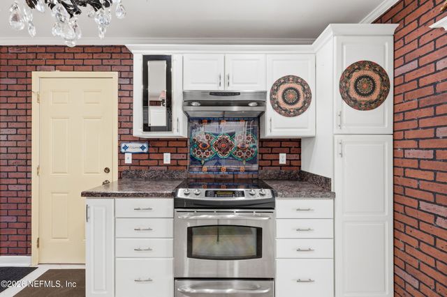 3021 ALONSO Road, Jacksonville, FL 32216